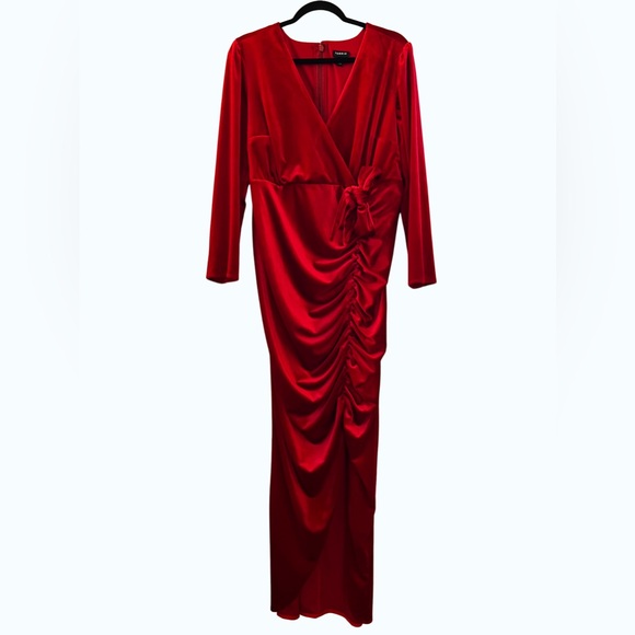 torrid Dresses & Skirts - Torrid Red Velvet Dress (Size 18)